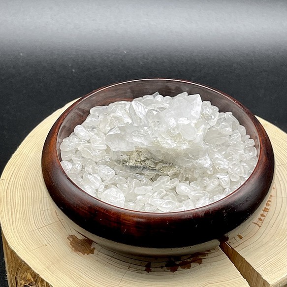 SALE 001 小さめ ［ヒマラヤ水晶 浄化セット］ 器・ヒマラヤ水晶さざれ・ヒマラヤ水晶ミニクラスター付き 天然石 1枚目の画像