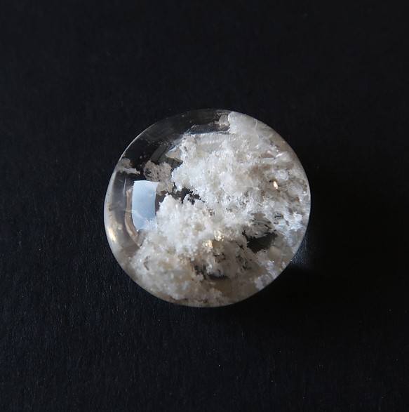 SALE】ホワイトガーデン・貫入水晶 (ｹｰｽ付) -1700- 天然石 Stone☆G
