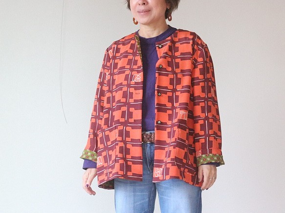 着物リメイク　格子と丸紋両面使い後ろタックジャケット 1枚目の画像