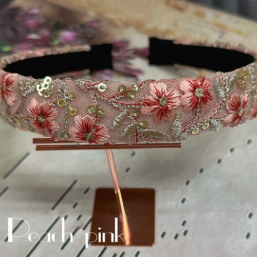 ピンクのお花とシルバーの刺繍が美しい♡インド刺繍リボンカチューシャ 