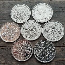 幸せのシックスペンス イギリス 7枚セット ラッキーウエディング6ペンス 本物古銭英国コイン 美品です 1枚目の画像