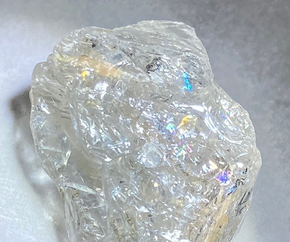 ゴールデンマイカ内包✨　レインボー エレスチャル 骸骨水晶　原石