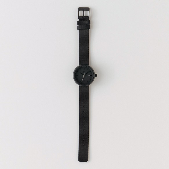おもちゃから生まれた腕時計「YOT WATCH」　 32mm　Black/Black 1枚目の画像