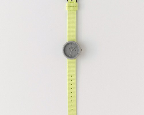 おもちゃから生まれた腕時計「YOT WATCH」 32mm Neon Yellow