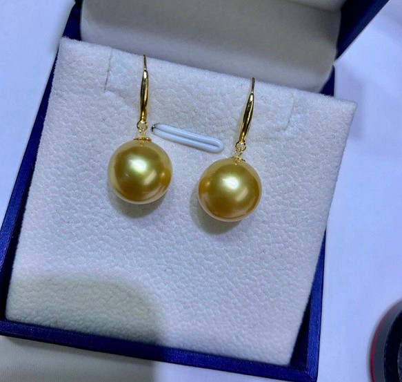 Creema初出品大特価】真珠の女王 高級 天然南洋真珠 ピアス 18k ピアス