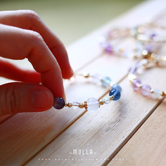 Molla 漸層拉絲藍紫螢石月光石手環（手工訂製-可調硬式手環） 第1張的照片