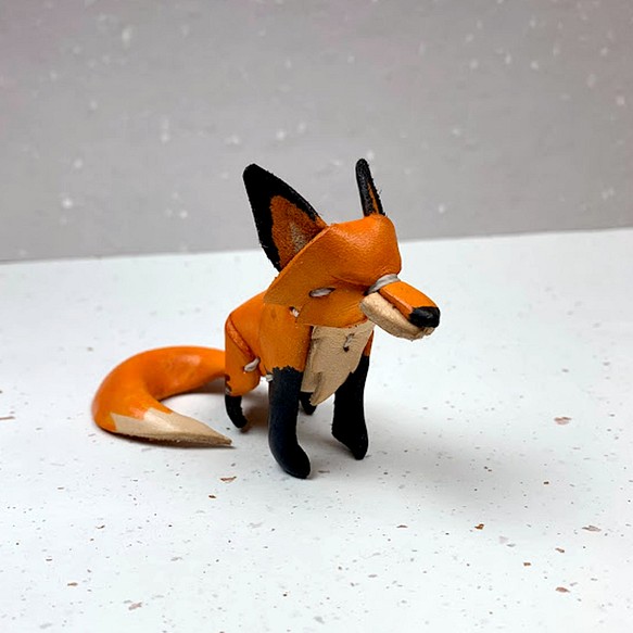 動物森林-狐狸-真皮植鞣 皮革鑰匙圈 吊飾 動物造型 第1張的照片