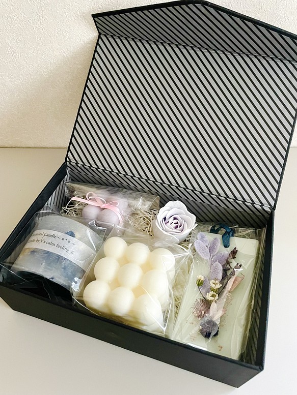 キャンドルギフトセット　ラベンダーの香り　アロマキャンドル&ボタニカルキャンドル 1枚目の画像