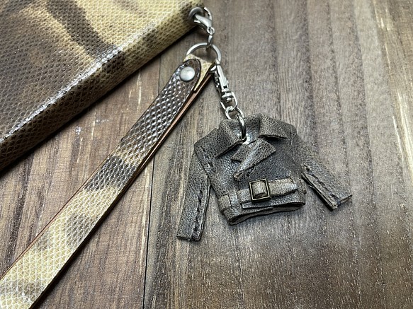 牛蠟皮革微型騎手夾克鑰匙扣 第1張的照片