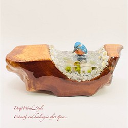 一つ限りの流木アート カワセミ ジオラマ 流木 フィギュア 置物 鳥 インテリア レジン キャンドル 水辺 N7 1枚目の画像