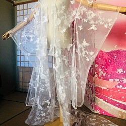 オーガンジー打掛　着物　オーバードレス　レース羽織　ウエディングドレス　お色直し　日常可能　白　3D立体レース刺繍 1枚目の画像