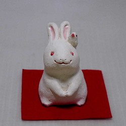 2023生肖陶俑“兔白雀” 第1張的照片
