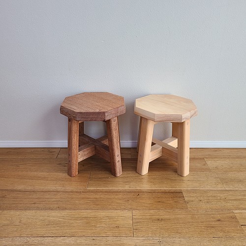 シックなラワンスツール 木製 無垢 イス 椅子 茶色 和モダン サイド 