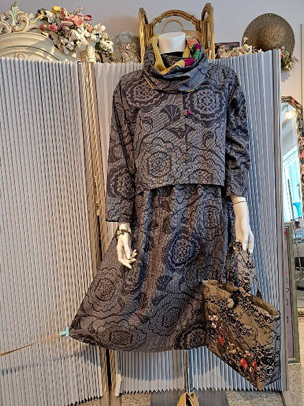 着物リメイクワンピース　チュニック　スヌード　大島紬なかなか出番がなく試着のみです
