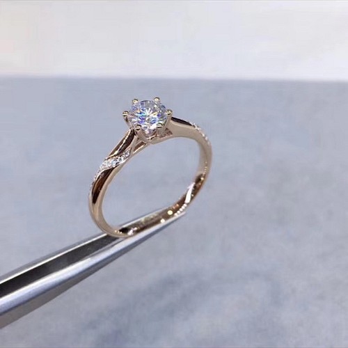 0.5カラット】輝くモアサナイト ダイヤモンド リング k18PG 指輪