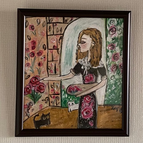 絵画 。壁掛け絵原画【女性の主人が花瓶を片付ける時に遊んでいた2匹の