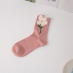 大きなお花がキュート♥フラワーソックス(ピンク)　韓国スタイル　靴下　くすみピンク　無地おしゃれ　かわいい　レディース 1枚目の画像