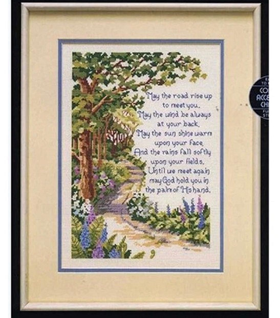 クロスステッチ刺繍キット forest path 1枚目の画像