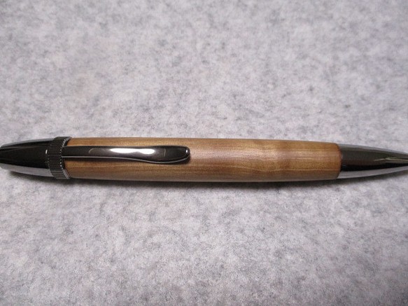 神代栃(ジンダイトチ)　キヌカオイル仕上げ　回転式ロングパトリオットボールペン　　　 1枚目の画像