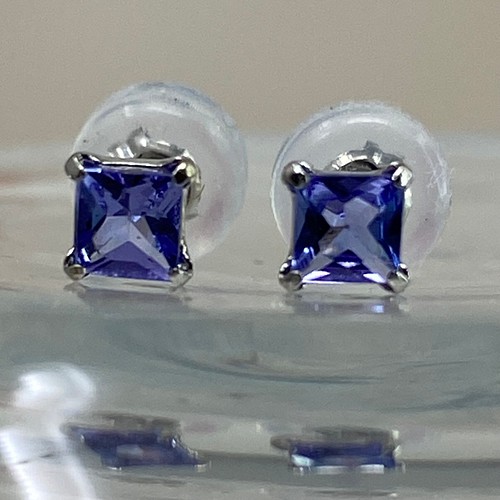 pt900 天然タンザナイト 0.26ct プラチナピアス ピアス よーだ 通販