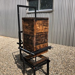 日本蜜蜂 240集水桝用 鉄製巣門 30cm用 ハウス・小屋 まめしば 通販 