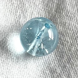 【AAAA ブルートパーズ 10.2mm玉 虹入り バラ】粒売り 天然石ビーズ 11月誕生石 現物 1枚目の画像
