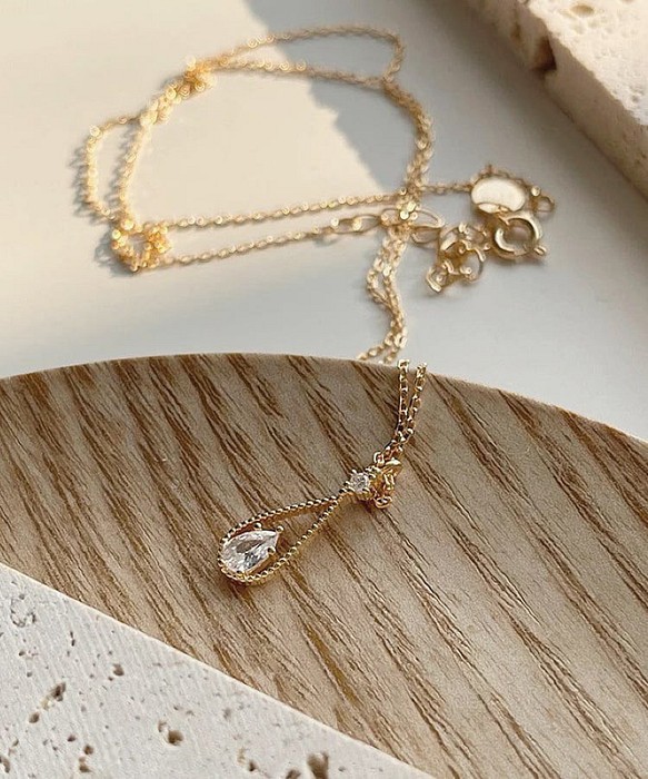 CRYSTAL DROP NECKLACE 18K GOLD-PLATED ネックレス・ペンダント