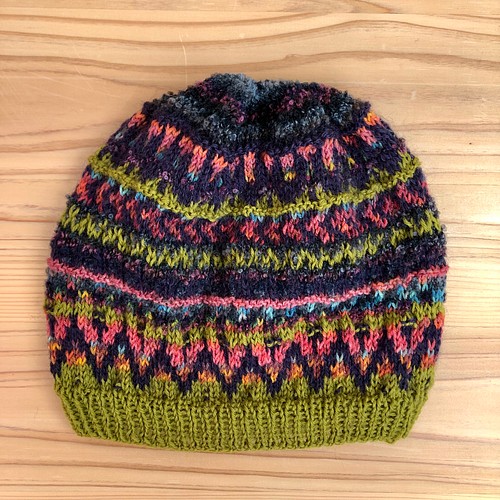 手編みニット帽【北欧柄の編み込み帽/オリーブグリーン】 C102＊ウール 