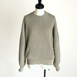 ベージュグレーの畦編みセーター　ウール100％ 1枚目の画像