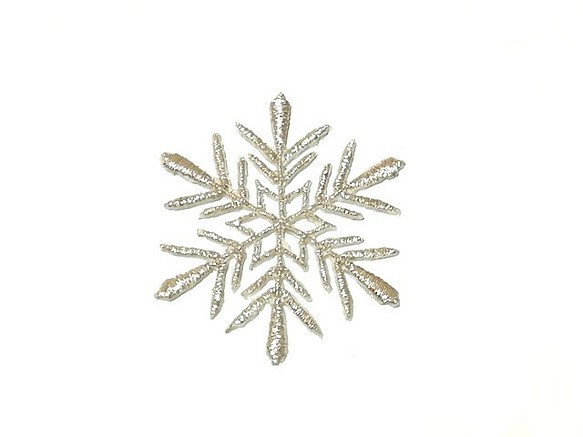 雪の結晶シダ状六花刺繍ワッペン5.3cm×4.5cm/メタリックシルバー1 1枚目の画像