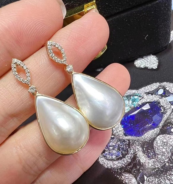 【高級】まべ真珠　ダイヤモンド付きピアスk18