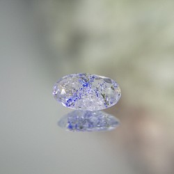 古代の石油内包 オイルインクォーツ パキスタン 水晶 1.36ct 天然石