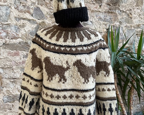 ゴールデンレトリバー柄のカウチン風手編みセーター ニット・セーター