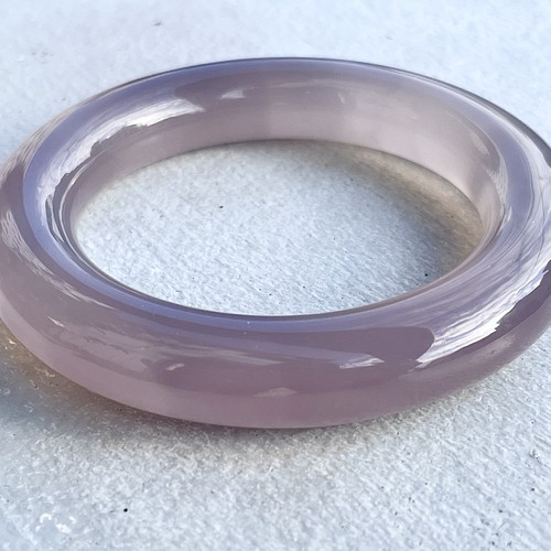 上品100%天然色 パープルアゲート 紫メノウ瑪瑙 天然石バングル 水晶
