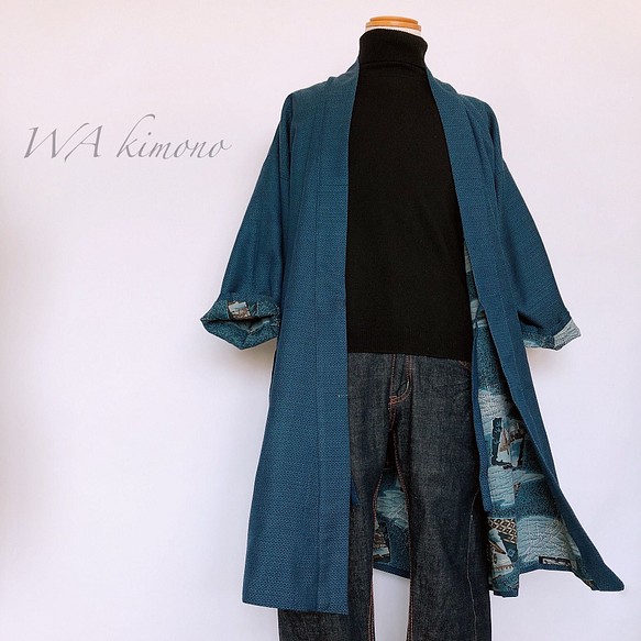 メンズ 粋な裏付き作務衣コート ロング 着物リメイク 紺 和装 和柄 日常風景画 アウター 男性作務衣 (N50102) 1枚目の画像