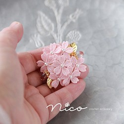 レース編み☆桜のブローチ 1枚目の画像