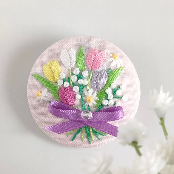 パステルカラーのチューリップ花束刺繍ブローチor刺繍ヘアゴム 春色