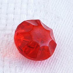 (1個) 13mm チェコ製 ヴィンテージガラスボタン 赤 ルビー 1枚目の画像