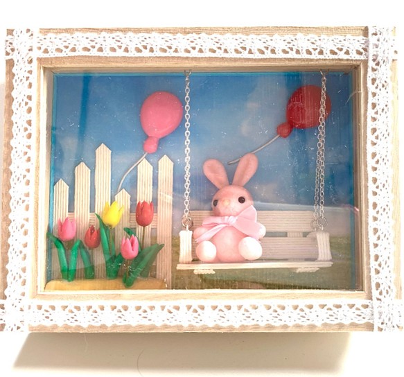 ☆ミニチュア用フレームBOX 白いブランコ(受注生産)　　シルバニアファミリー　人形　ドールハウス 1枚目の画像