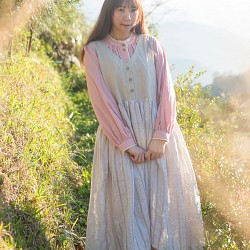 【森織海】日系森林女孩V領排釦棉麻背心洋裝 第1張的照片