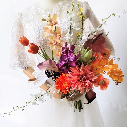 colorful elegant clutch bouquet ブートニア付き-