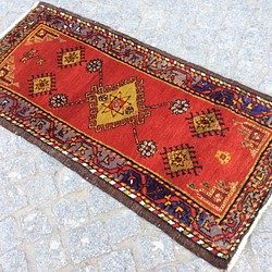 手織りトルコ絨毯 106x51cm ヴィンテージ ラグ 1枚目の画像