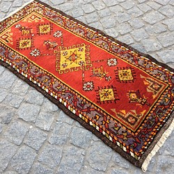 手織りトルコ絨毯 114x50cm ヴィンテージ ラグ 1枚目の画像