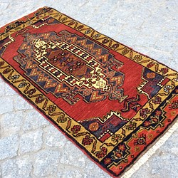 手織りトルコ絨毯 100x50cm ヴィンテージ ラグ 1枚目の画像