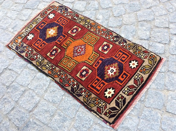 手織りトルコ絨毯 80x44cm ヴィンテージ ラグ 1枚目の画像
