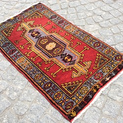 手織りトルコ絨毯 100x58cm ヴィンテージ ラグ 1枚目の画像