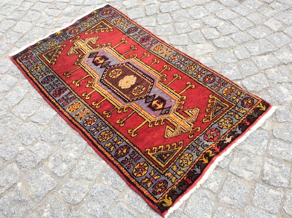 手織りトルコ絨毯 100x58cm ヴィンテージ ラグ 1枚目の画像