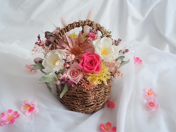 春色 桜のバスケットアレンジ basket arrangement プリザーブド ...