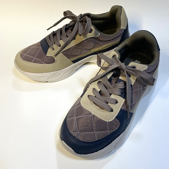 時尚不對稱三色輕便運動鞋（黑色 x 米色 x 卡其色）22.5cm-24.5cm 第1張的照片