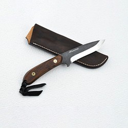 【預購】Tosa Tan Custom Hunter Skinner 鐵木紋牛皮套天然油石飾面（ironski-001） 第1張的照片